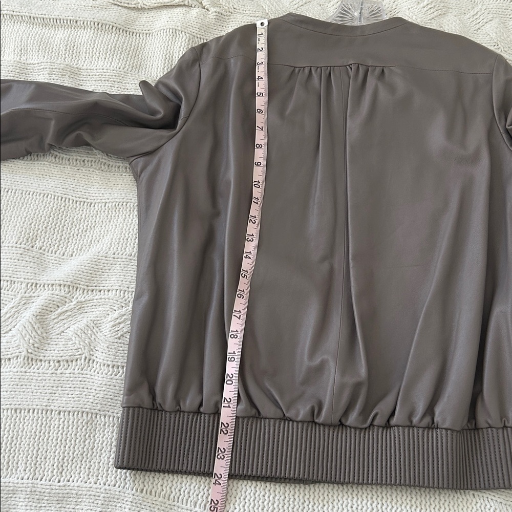 Halston Heritage Leather Bomber Jacket size 10, medium/ large - Picture 5 of 11